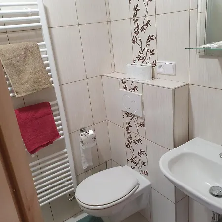 Zeleny Strom 3*
